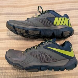 Nike shoes - men's 7